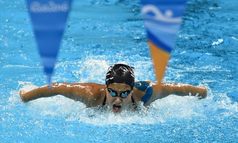 يُسرى تتدرب في حوض السباحة الأولمبي في ريو دي جانيرو، البرازيل، وقد لفتت قصتها انتباه العالم